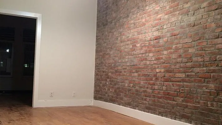 Rented by Nooklyn NYC LLC | media 12