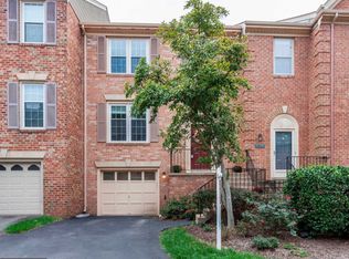 5817 Iron Willow Ct, Alexandria, VA 22310