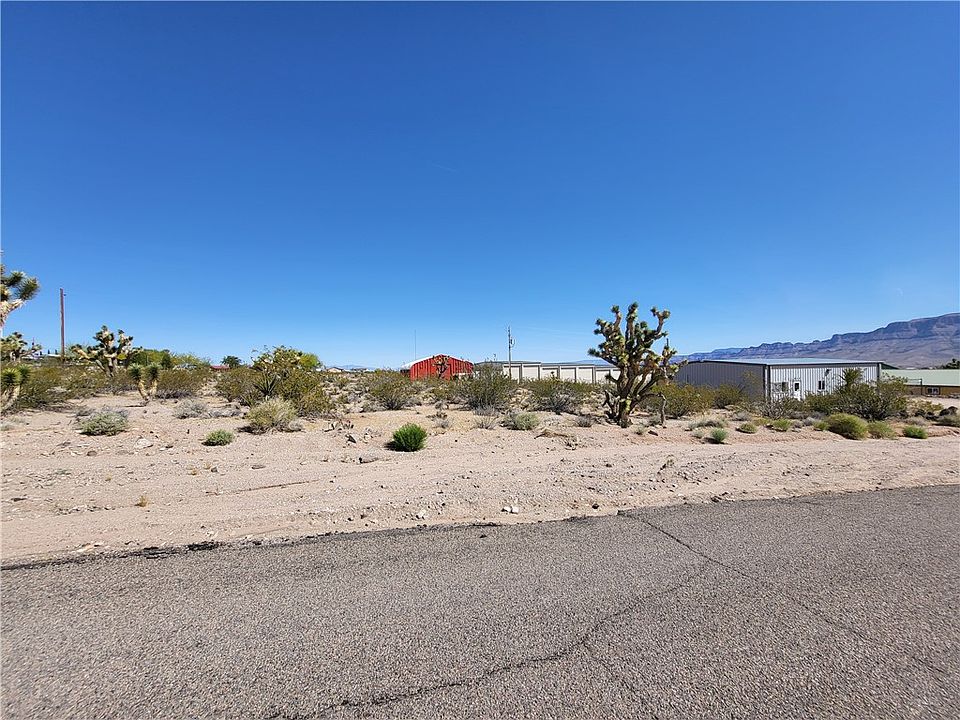 2nd image of 475 E Bradley Bay Drive