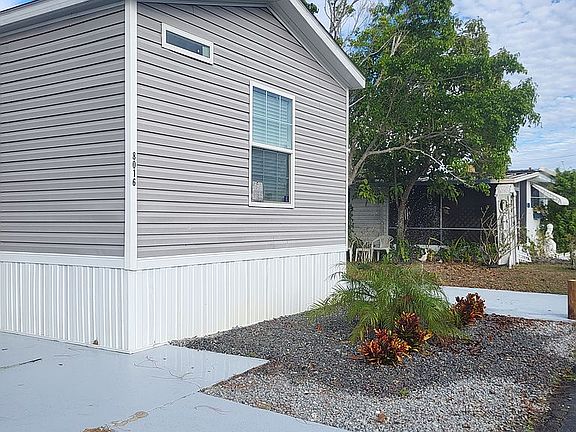 5th image of 8016 Von Maxcy Rd