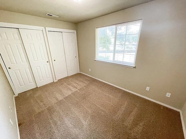 614 Prescott St — Photo 11