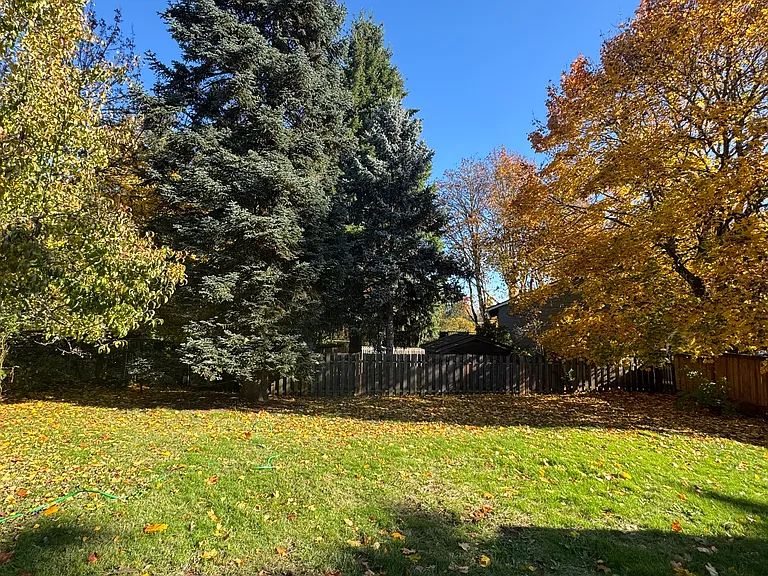 22350 SW Lee Dr — Photo 20