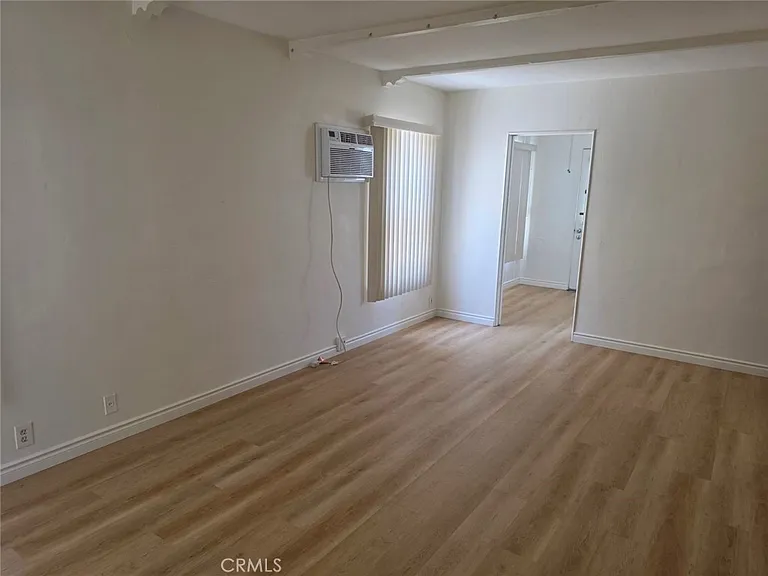 633 Park Ave #C — Photo 6