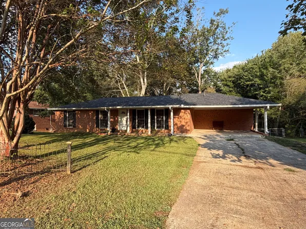 3941 Lauada Dr, Douglasville, GA 30135