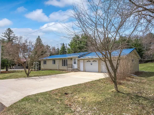 309 Warren St, Balsam Lake, WI 54810