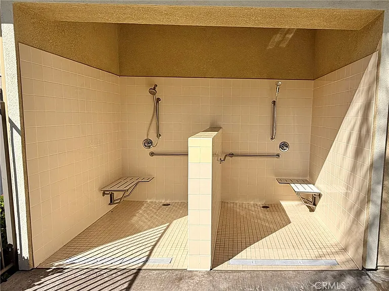 30505 Canyon Hills Dr — Photo 29