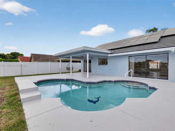 6043 Sun Berry Cir, Boynton Beach, FL 33437