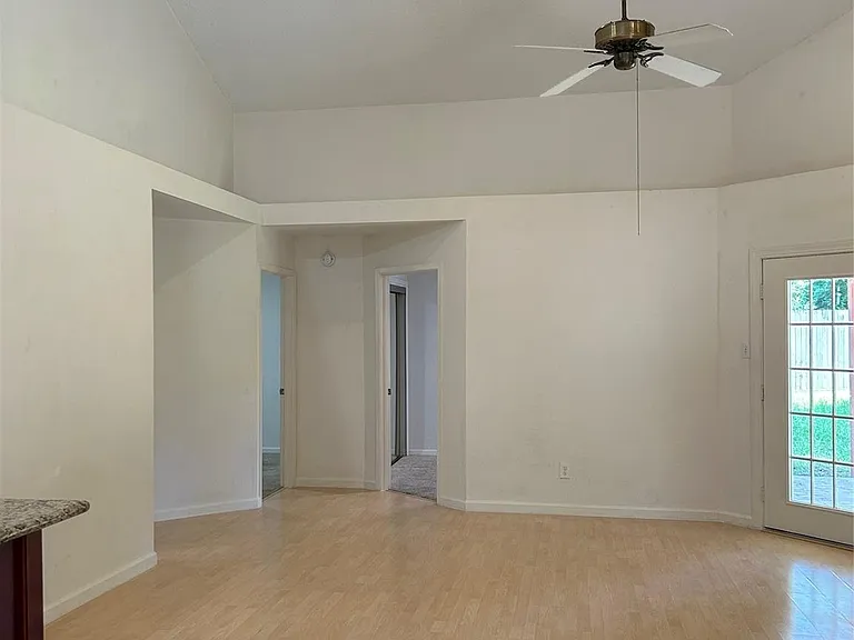30443 Arborg Dr — Photo 4