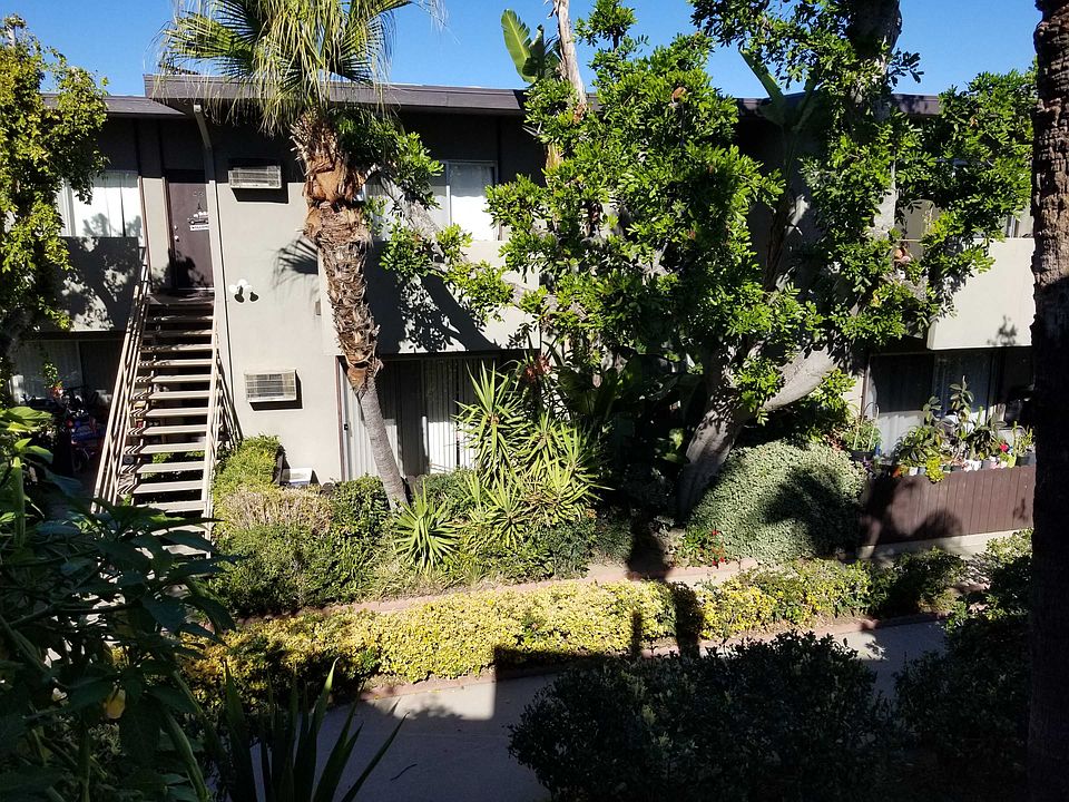 1st image of 18400 Malden St APT 27