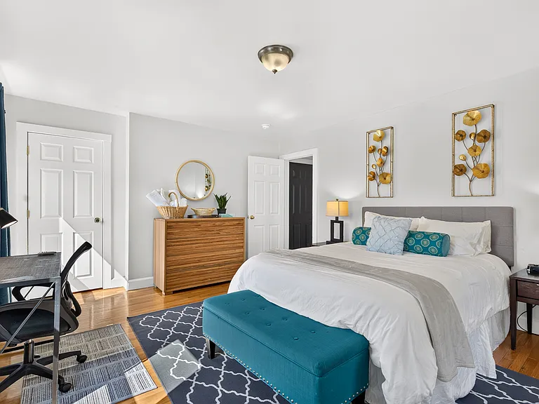 22 Hews St #3 — Photo 9