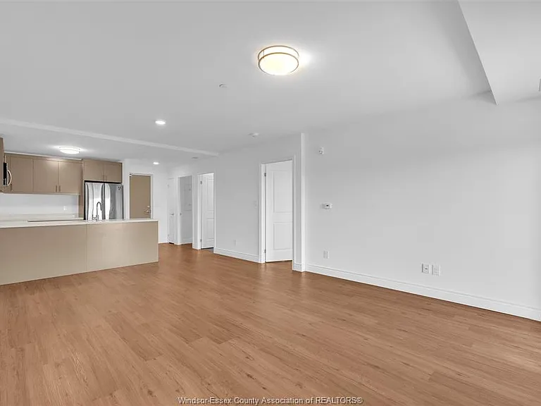 1489 Banwell Rd #424 — Photo 5