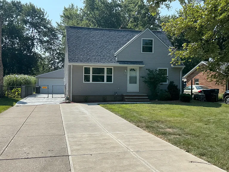 6831 Franke Rd — Photo 2