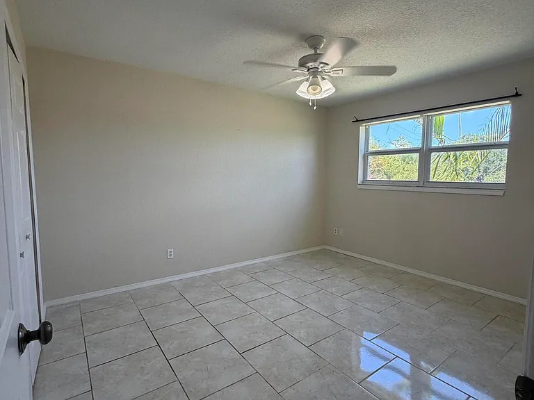 220 Columbia Dr #31 — Photo 10