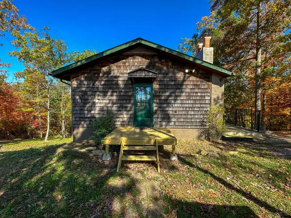 371 Old Stepstone Rd, California, KY 41007