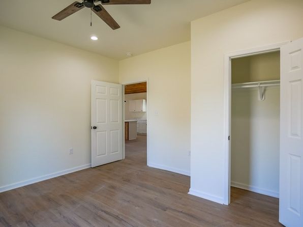 31 Chickasaw Rd, Pope, MS 38658