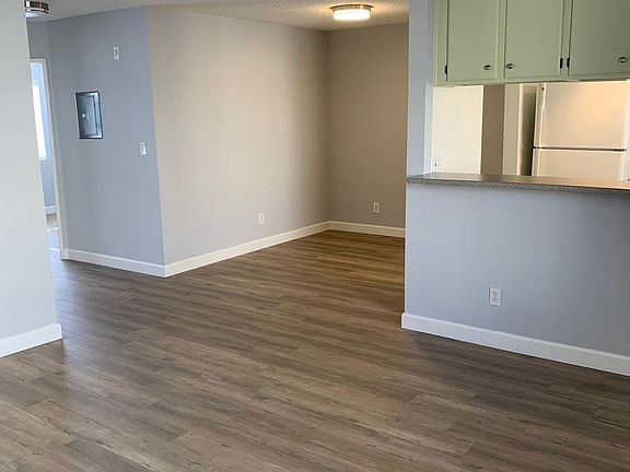 2nd image of 313 N Alexandria Ave APT 303