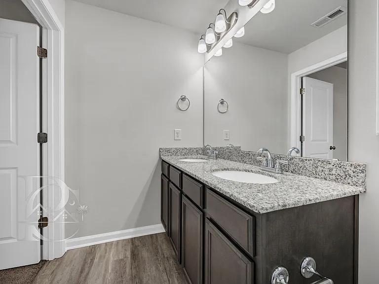 235 Drayton Hall Dr — Photo 18