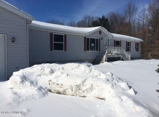 378 38th St, Allegan, MI 49010