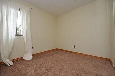 3rd image of 840 S American St #A