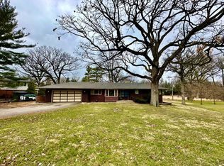 24W360 Hemlock Ln, Naperville, IL 60540