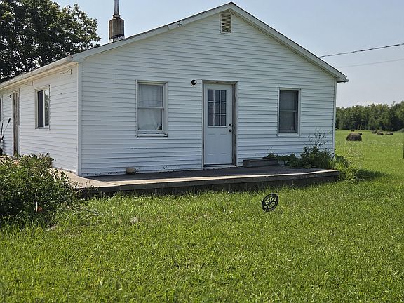 3rd image of 19231 Pleasant Valley Rd