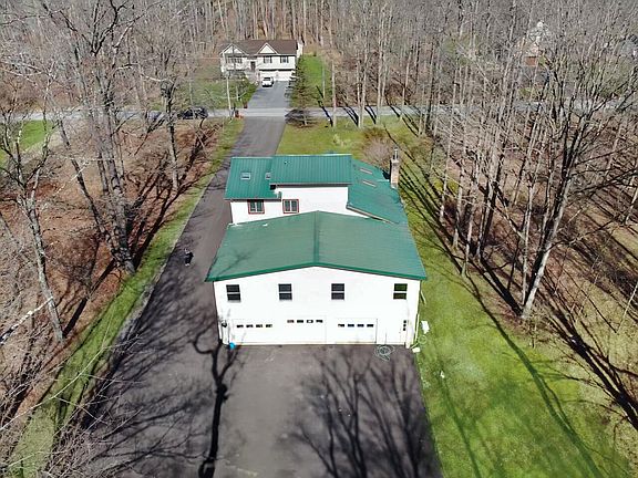 5th image of 598 Carribean Rd