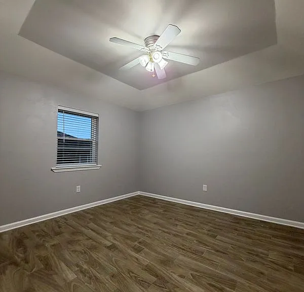 5908 Becker St — Photo 7