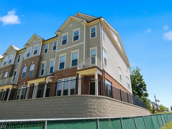 1015 Station Rd, Somerville Boro, NJ 08876