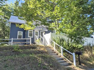25 Union St, Wilton, ME 04294