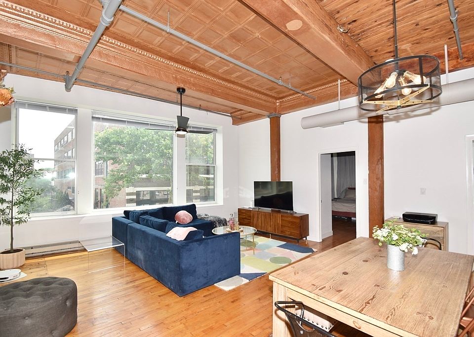1st image of 385 Worthington St #2F