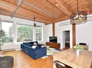 385 Worthington St #2F, Springfield, MA 01103