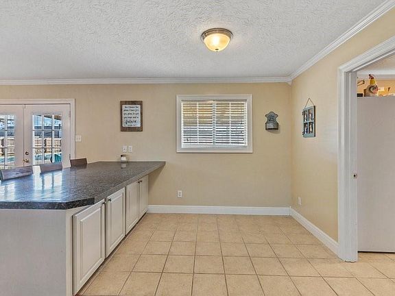 4th image of 2808 Saint Francis St