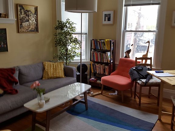 2nd image of 8 Douglass St