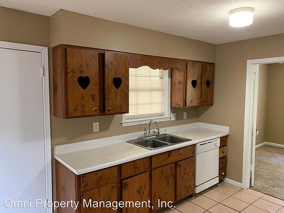 4th image of 1522 Dimwood St