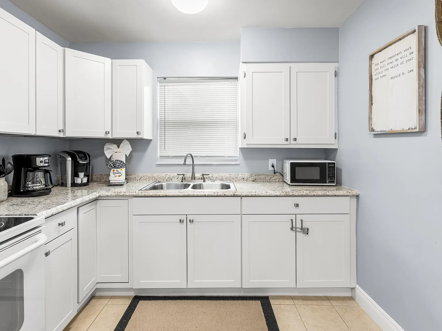 2 bed, 1.0 bath, 886 sqft, $2,950 — Photo 4