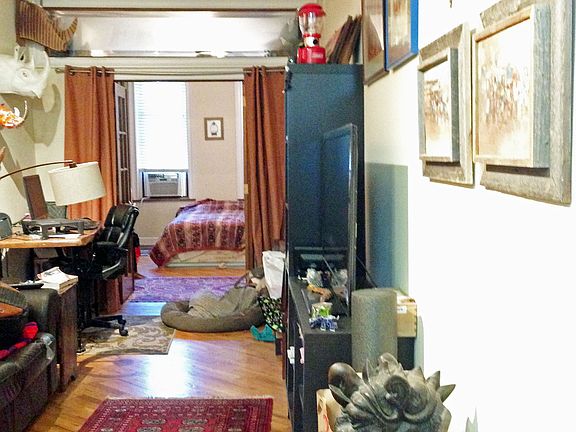 4th image of 11 4th Pl APT 1R