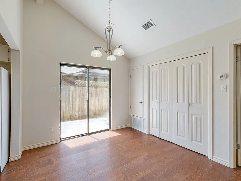1802 Rawhide Dr #B — Photo 25