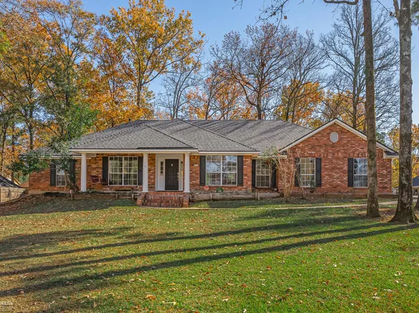 4028 Woodway Dr, Benton, LA 71006