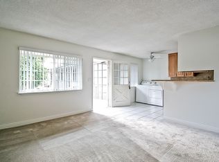 1922 Wallace Ave APT D, Costa Mesa, CA 92627
