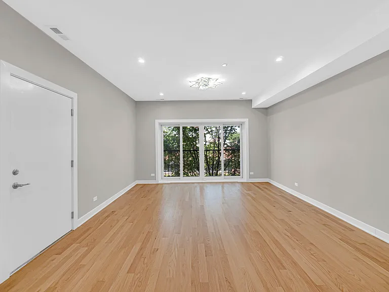 3225 S Halsted St #2 — Photo 7