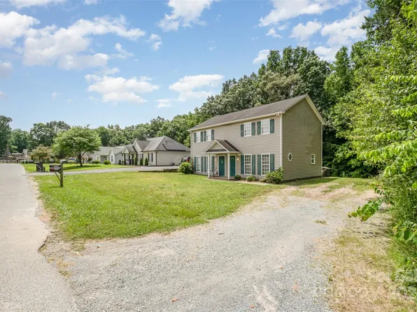 2911 Bobwhite Cir, Wingate, NC 28174