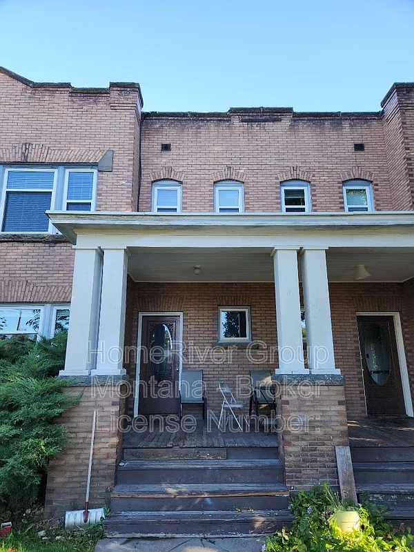 3 bed, 1.0 bath, 1300 sqft, $1,795 — Photo 1