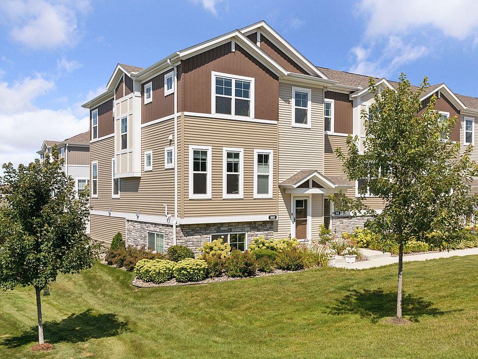 1st image of 842 Roselyn Dr