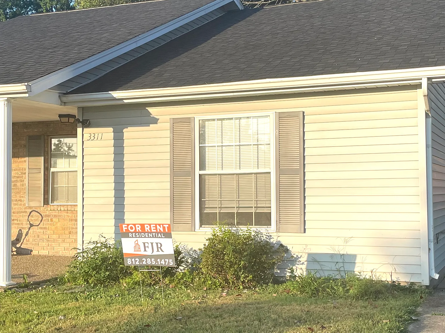 2 bed, 900 sqft, $950 — Photo 1