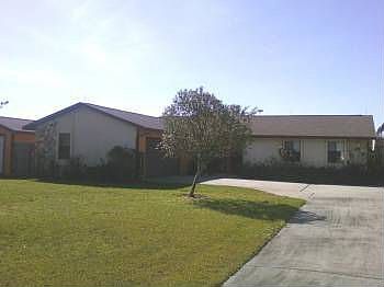 2nd image of 10705 Wikel Ln
