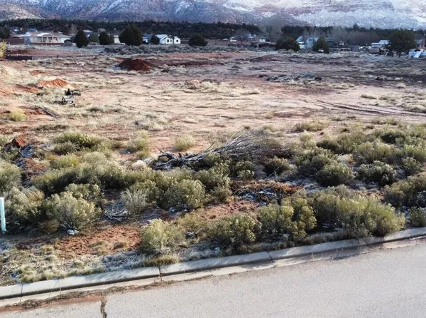 1277 E Cactus Dr, Apple Valley, UT 84737