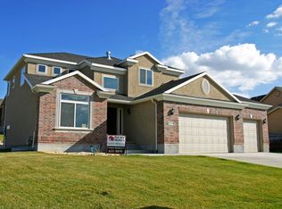 6364 Silver Park Dr, West Jordan, UT 84088