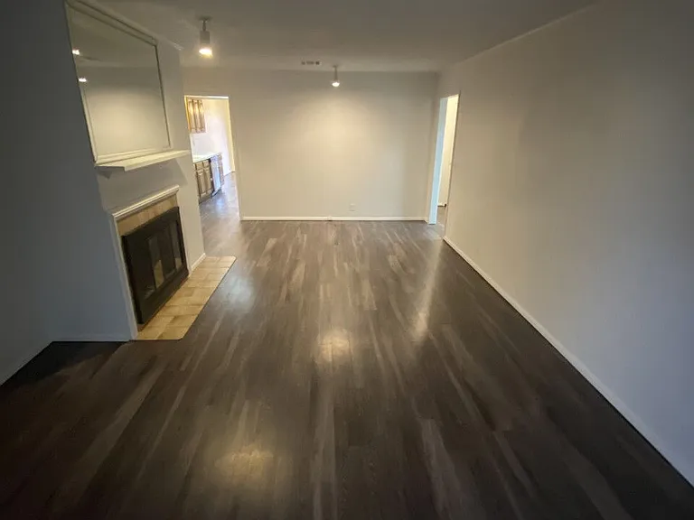 La Villa — Photo 19