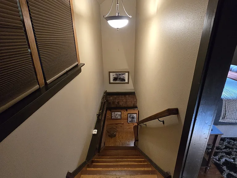 10 Vine St — Photo 19