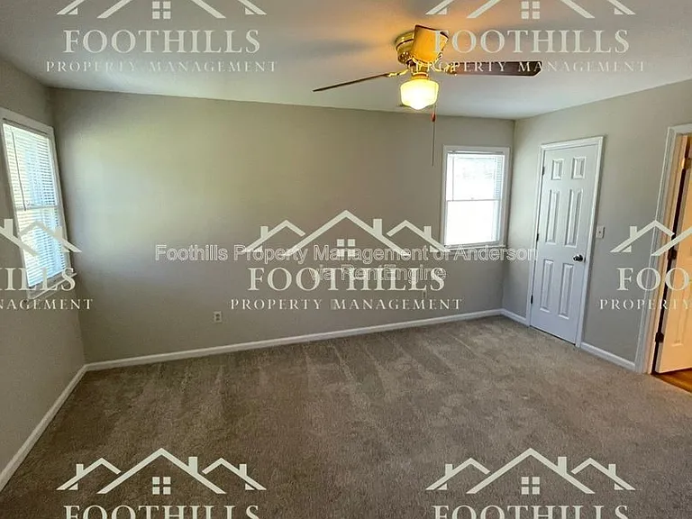 214 Keithwood Dr — Photo 9